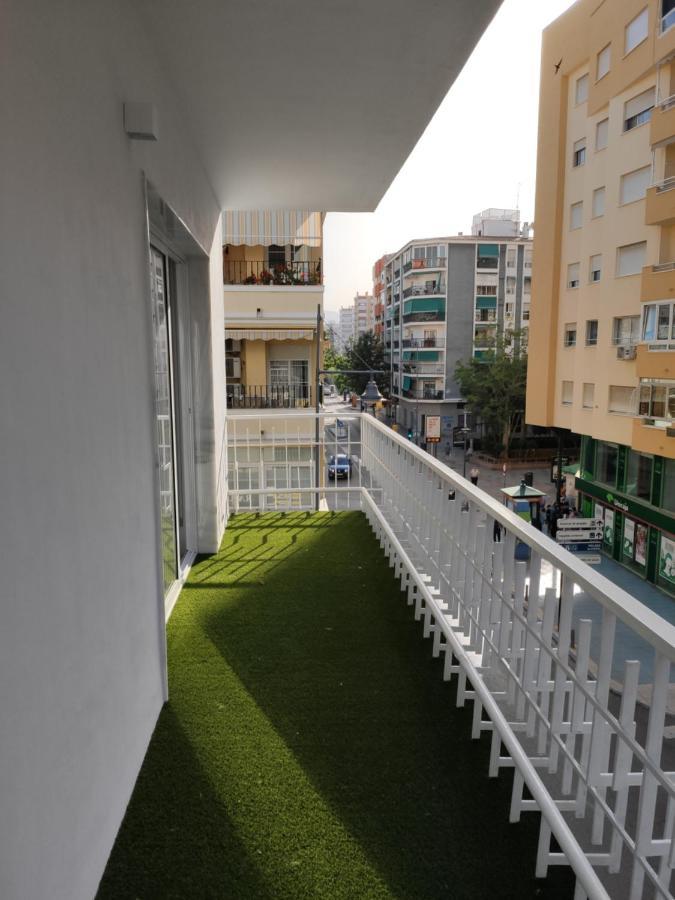 Mares - La Santa Appartement Torre Del Mar Buitenkant foto